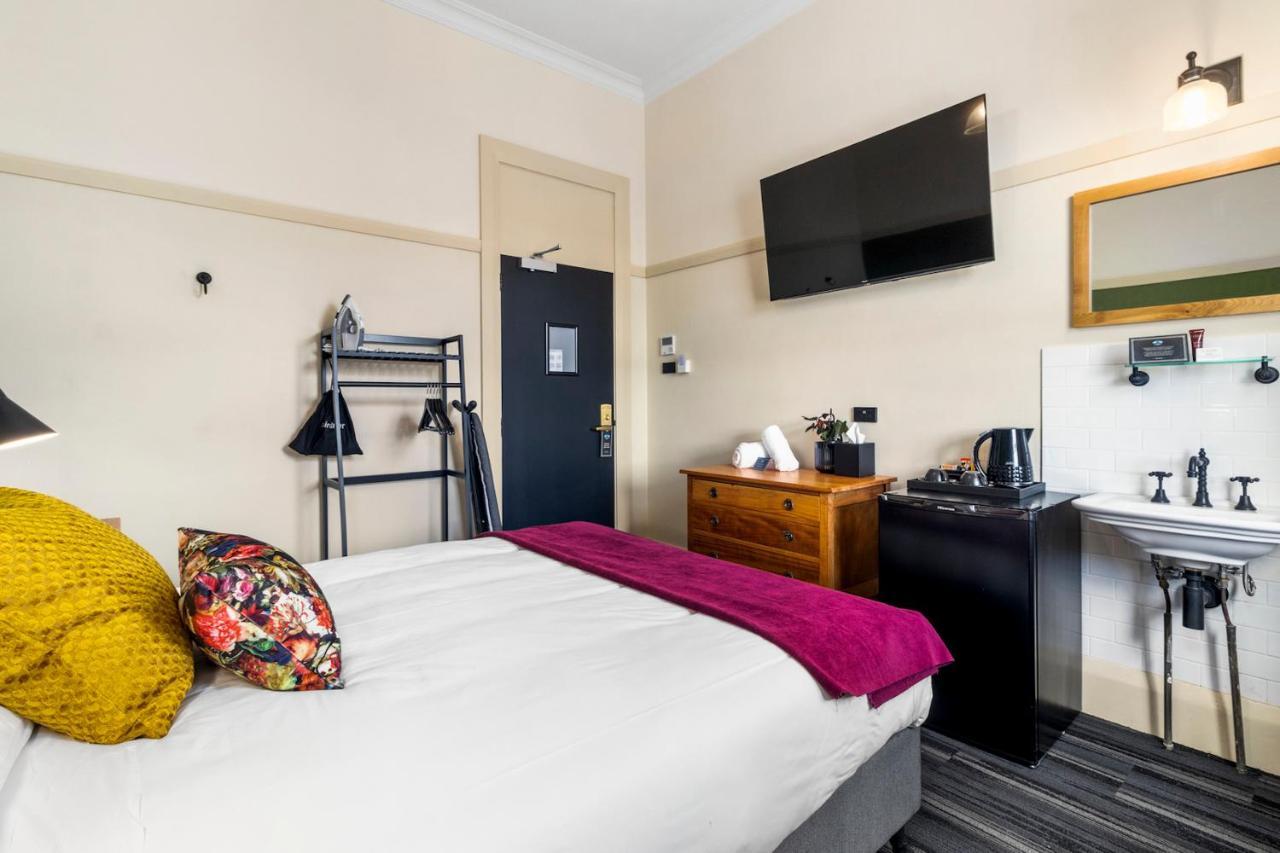 Hotel Queanbeyan Canberra Екстериор снимка