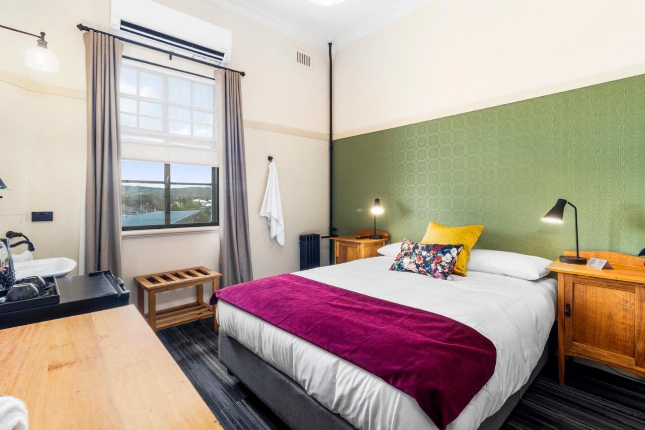 Hotel Queanbeyan Canberra Екстериор снимка